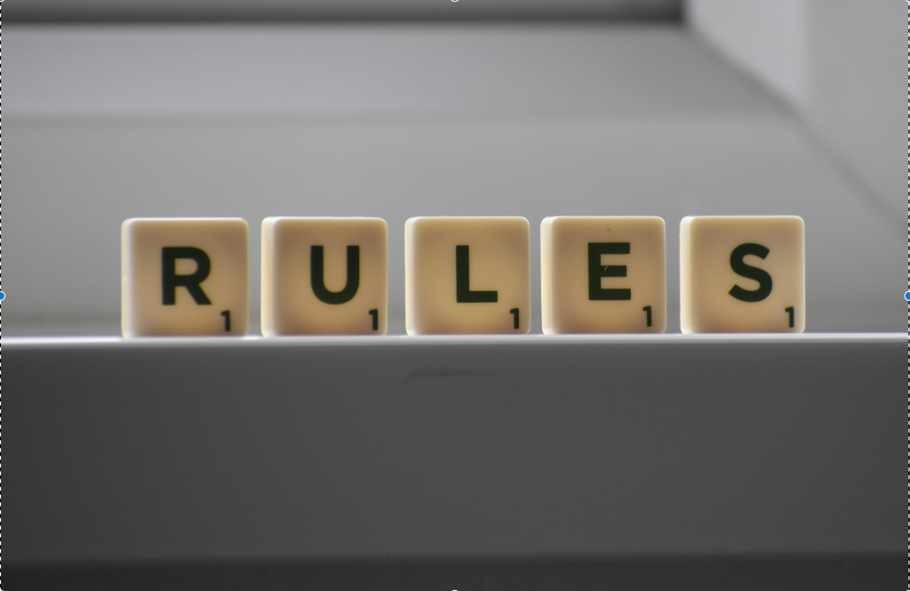 Piezas con la palabra rules